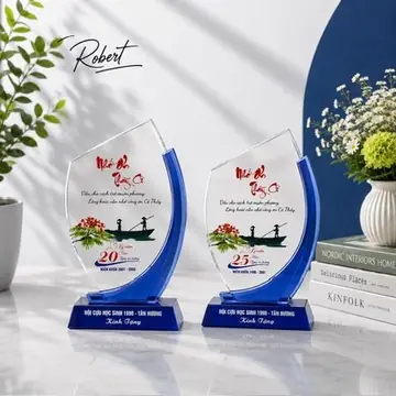 Kỷ niệm chương Tri ân mã KNC-016 Robert