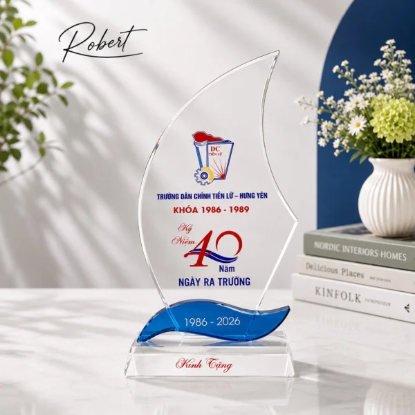 Kỷ niệm chương Tri ân mã TriAn-18 Robert